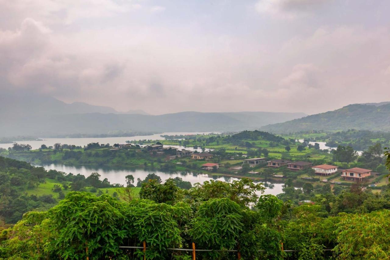 Stayvista'S Shivom Villa 2 - A Serene Escape With Views Of The Valley And Lake 로나발라 외부 사진