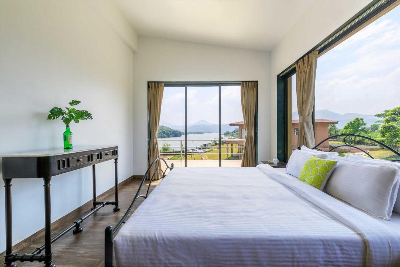 Stayvista'S Shivom Villa 2 - A Serene Escape With Views Of The Valley And Lake 로나발라 외부 사진